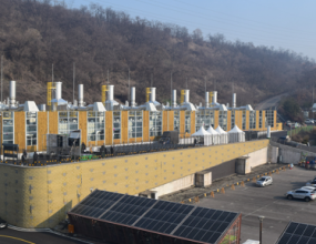 설비용량20MW (2016.12)
약 45,000가구 사용가능 전력 생산

※ 서울시 최대 규모의 연료전지 활용 분산 전원 구축사례 (서울시 전력자립도 향상)
